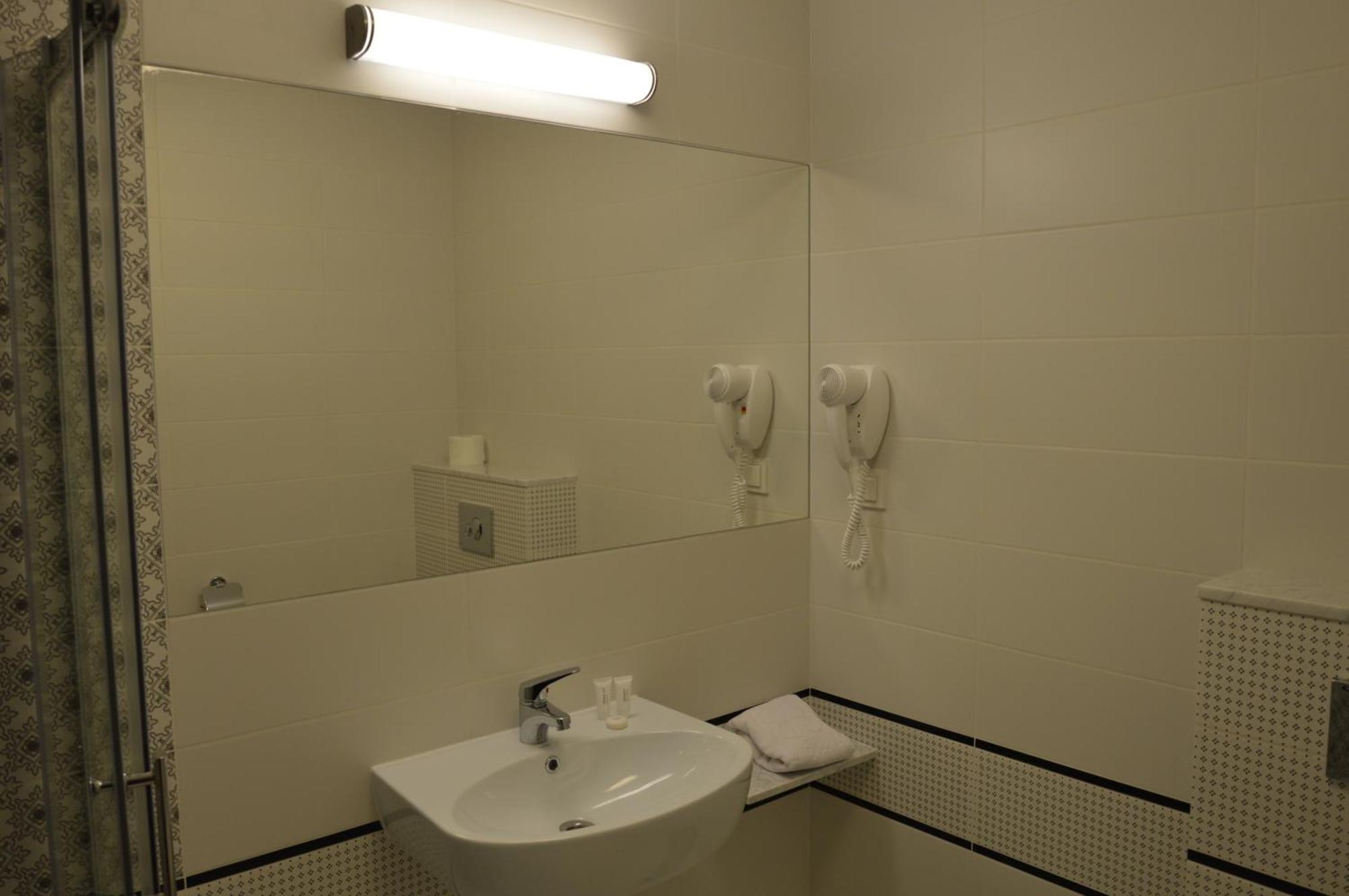 Hotel Via Baltica Łomża Oda fotoğraf