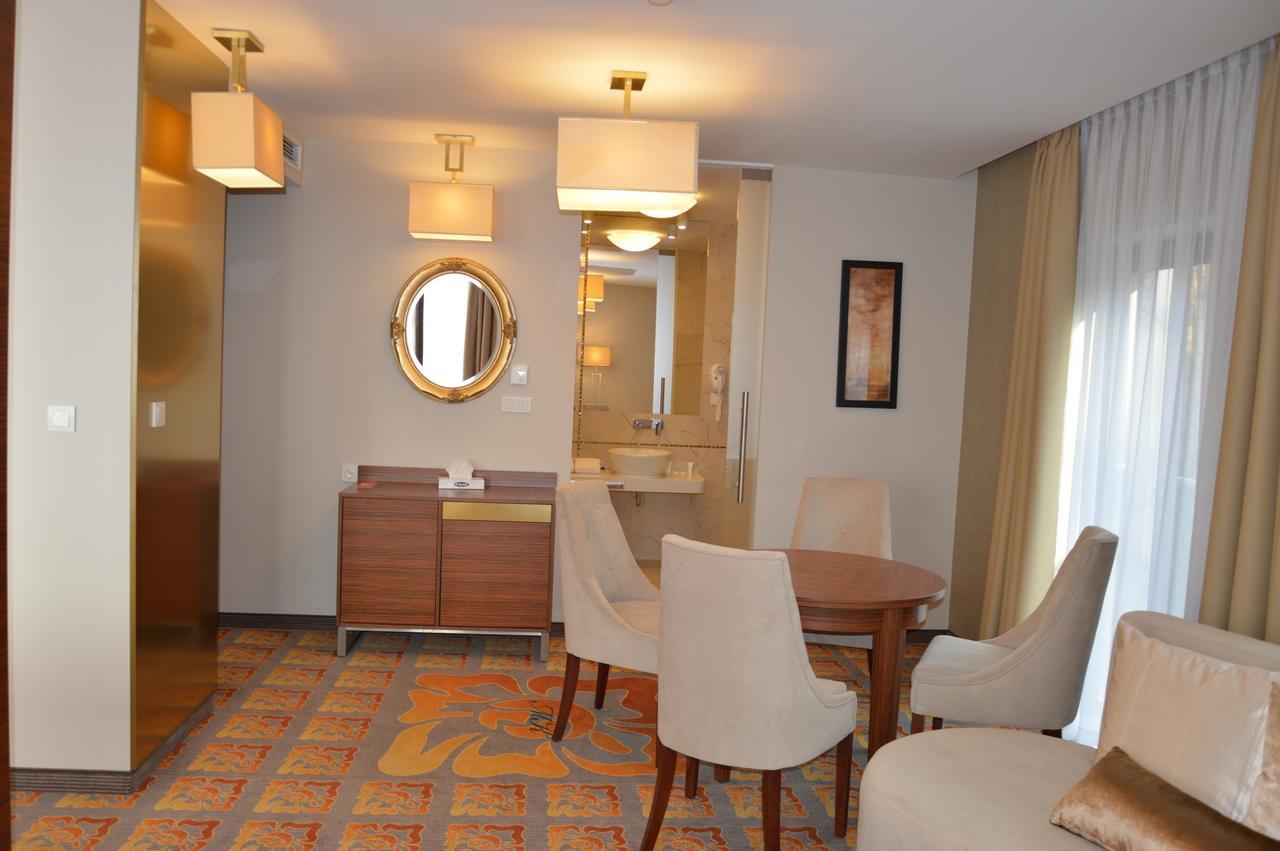 Hotel Via Baltica Łomża Dış mekan fotoğraf